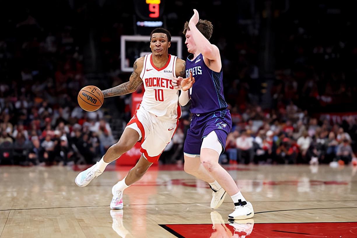 世界杯手机观看-逆向行驶？火箭惨败黄蜂但锋线新星竟然在攻防两端都表现尚可？